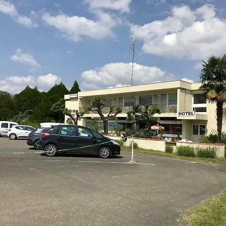 Le Relais De La Lande Hotel 3*