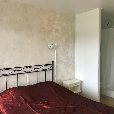 Le Relais De La Lande Hotel 3*